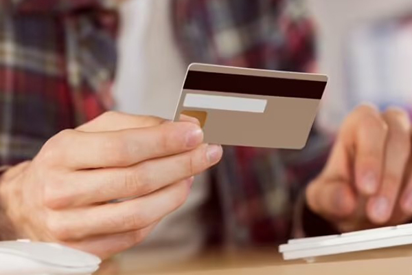 深度剖析民间借贷的利与弊：全面解读其影响与后果